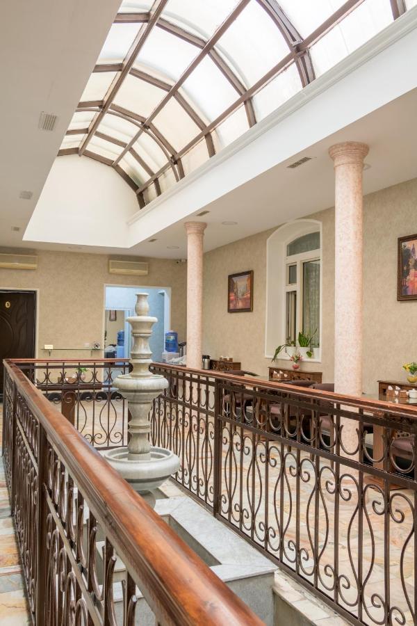 Karavan Street Hotel Tashkent Exterior photo