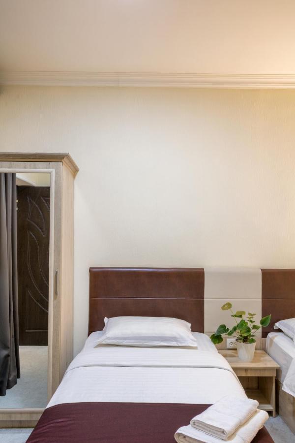 Karavan Street Hotel Tashkent Exterior photo